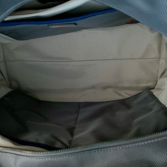 Tumi Santa Monica tote carry on bag - Picture 12 of 16